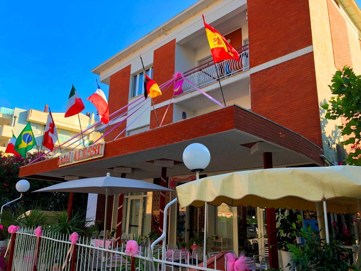 Hotel Alessi** Rímini Exterior foto